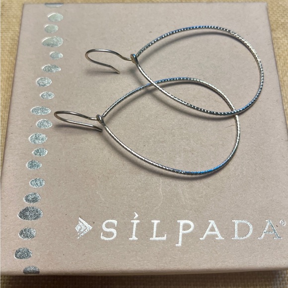 Silpada Slimline Oval Hoops - Picture 2 of 7